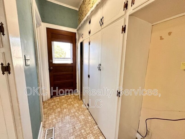 Building Photo - 1947 NW 20th St