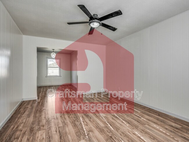 Building Photo - 3225 NW 33rd St