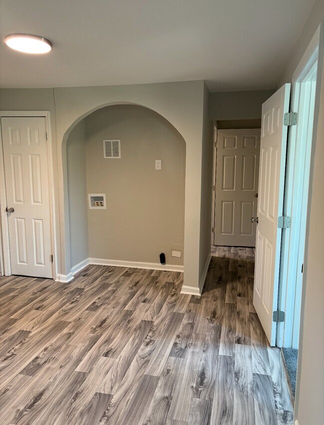 Building Photo - Kentucky Duplex
