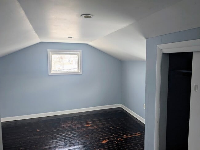 Building Photo - 252 W Mechanic St