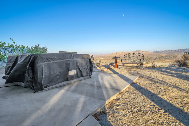 Building Photo - 57495 Buena Suerte Rd