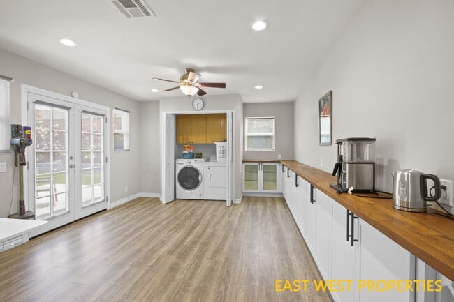 Building Photo - 6942 Santa Rita Ave