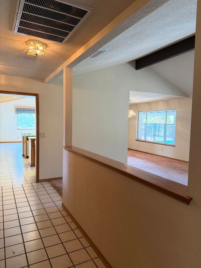 Building Photo - 5523 Freeman Cir