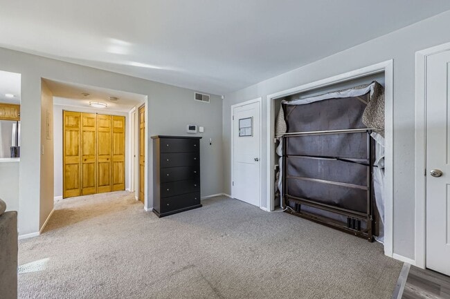 Building Photo - Lovely Studio Apartment in Westminster