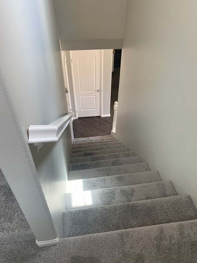 Building Photo - 3 Bedroom Condo for Rent in Murrieta
