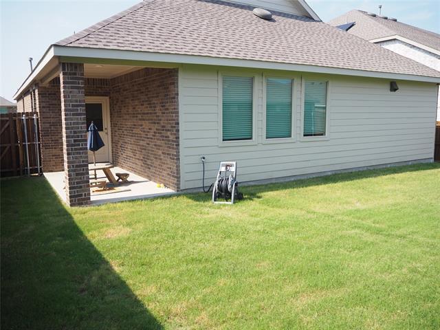 Building Photo - 1116 Mesquite Ln