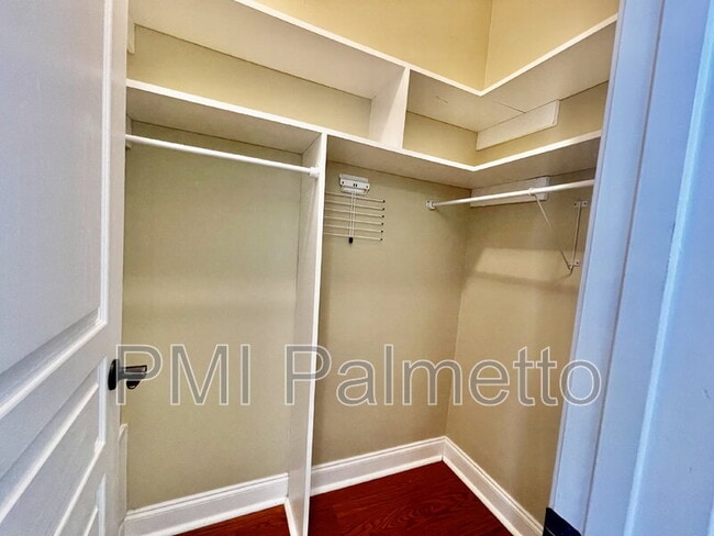 Building Photo - 1316 Pulaski St