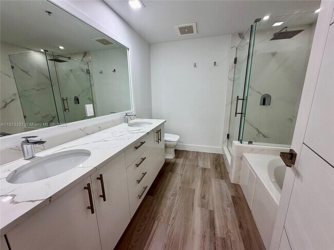 Building Photo - 550 Okeechobee Blvd