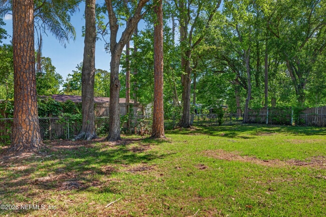 Building Photo - 1675 Mary Beth Dr