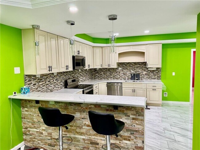 Building Photo - 4440 Partridge Point