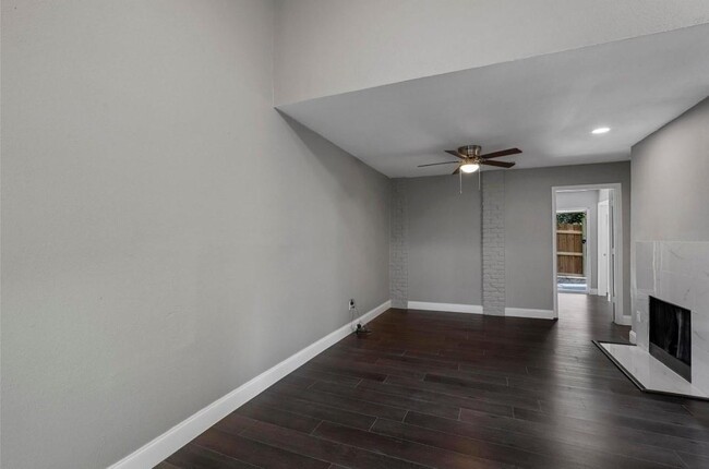 Building Photo - 1448 Weiler Blvd