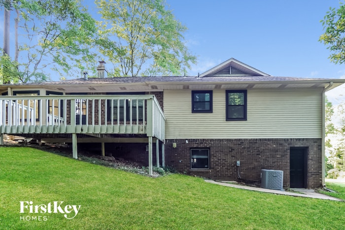 Building Photo - 3500 Ridgecrest Dr