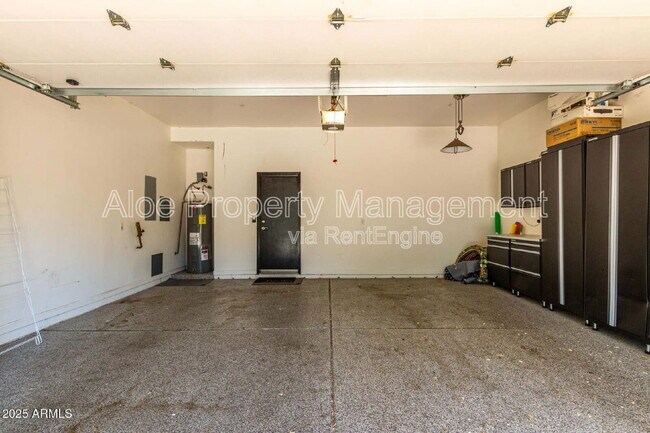 Building Photo - 8989 N Gainey Center Dr