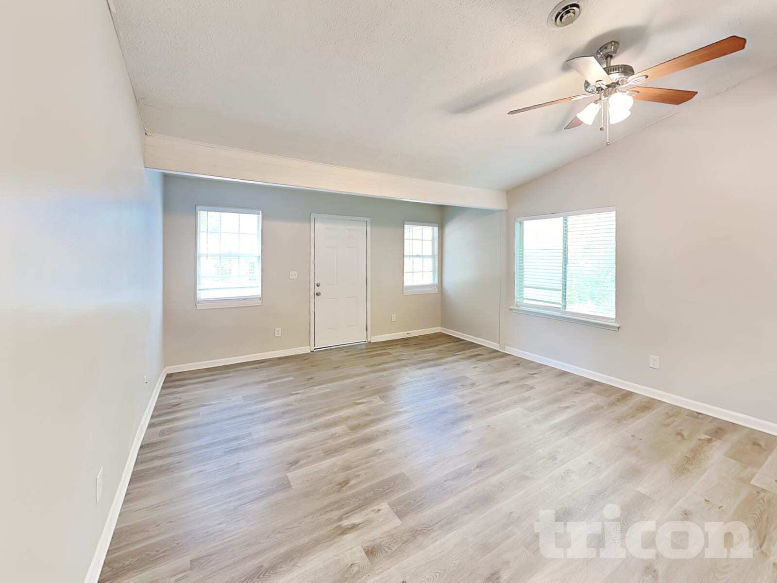 Building Photo - 3182 Lake Monroe Rd