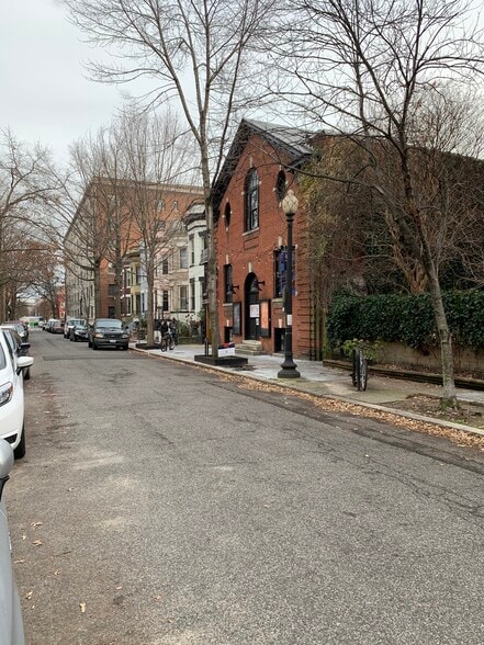 Around the Corner Church Street - 1508 17th St NW