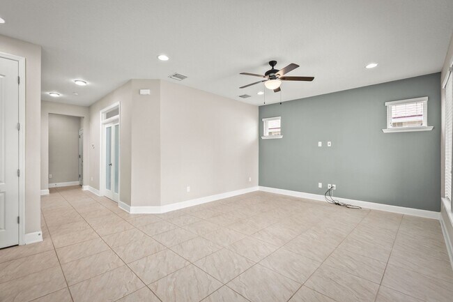 Building Photo - Trailmark Amazing Amenities Included