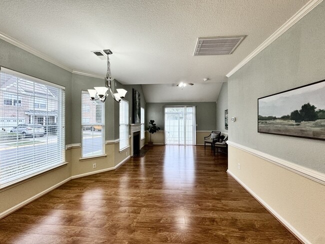 Building Photo - READY NOW!! End-Unit Loft-Style Condo w/1s...