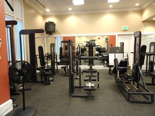 Building Photo - DOWNTOWN SARASOTA ANNUAL TURNKEY FURNISHED...