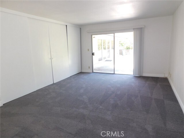 Building Photo - 2346 Sarandi Grande Dr