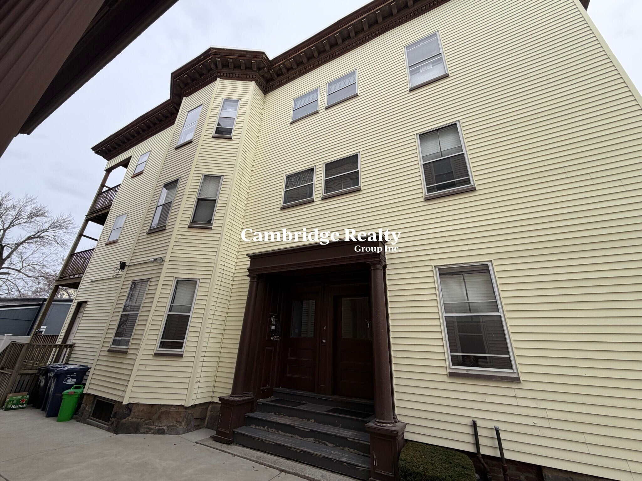 Building Photo - 74 Aldie St