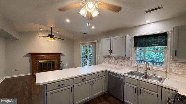 Building Photo - 10702 Heavenwood Ct