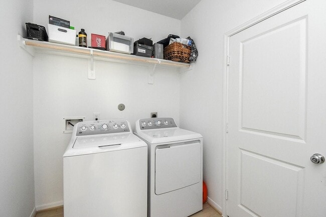Building Photo - 18006 Whitetail Run Ln