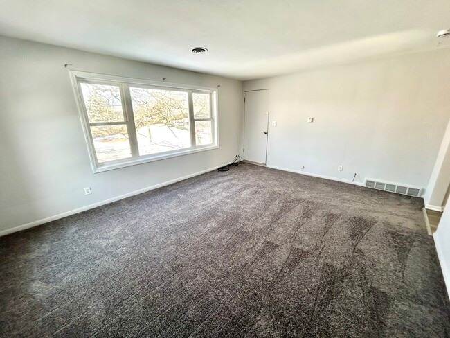 Building Photo - 219 Osage St