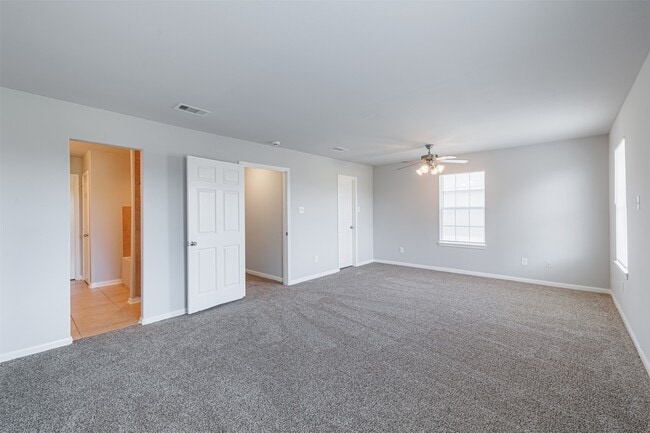 Building Photo - 4441 South St