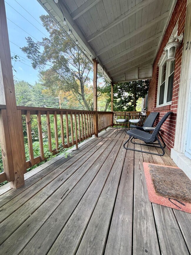 Building Photo - Stunning 3-Bedroom Home in the Heart of West Chester! Available September 1st!