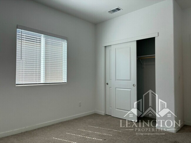 Building Photo - Beautiful Modern, 3BD/2.5BA Home in Rancho...