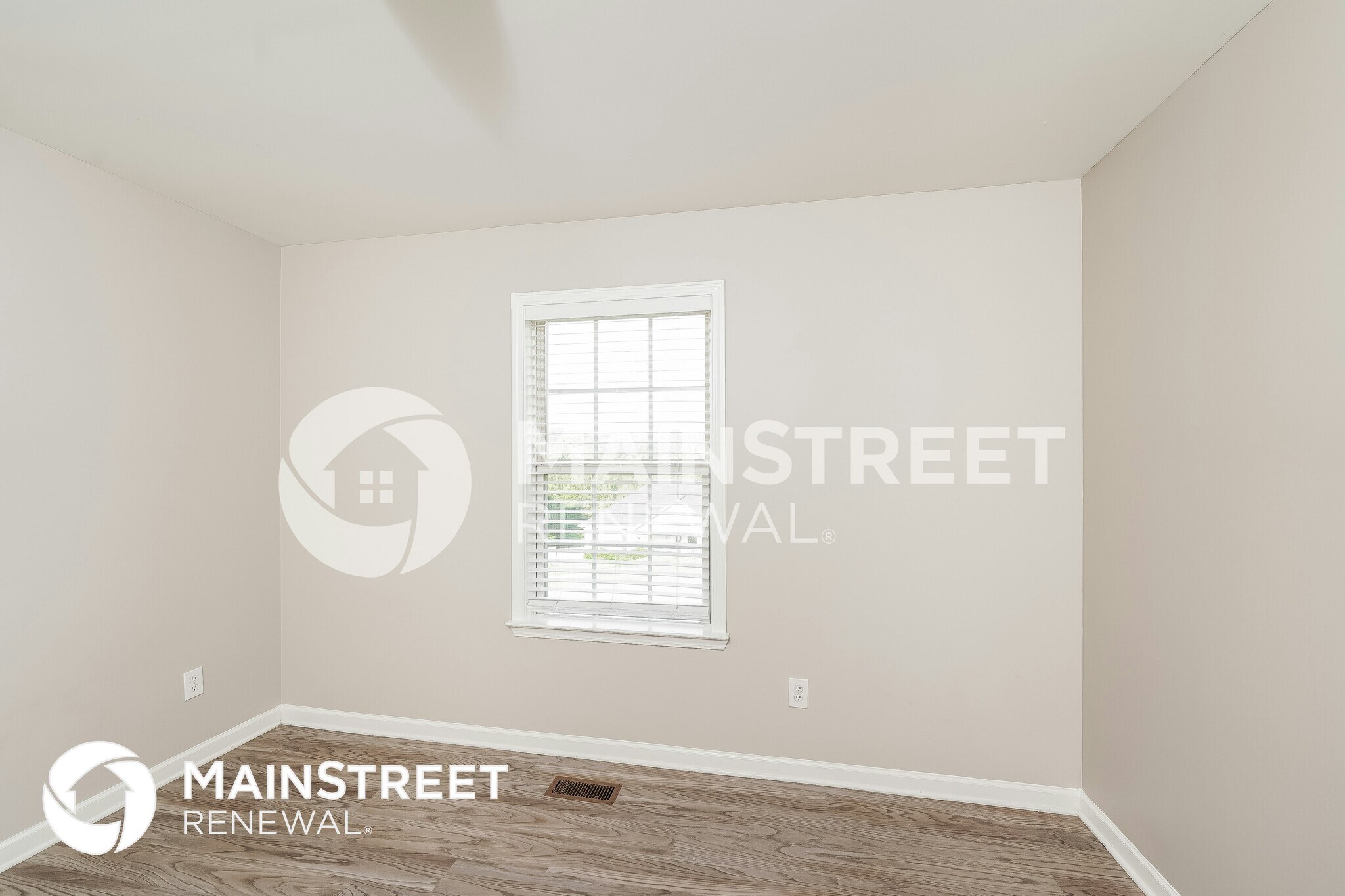 Building Photo - 865 Moonlite Dr