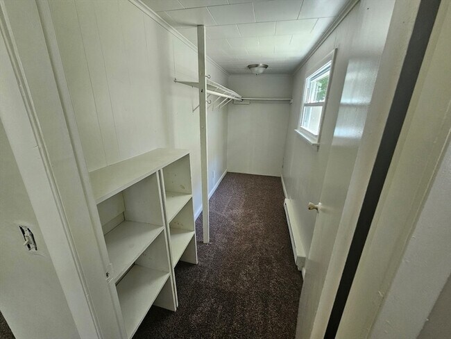 Building Photo - 37 Fairchild Dr