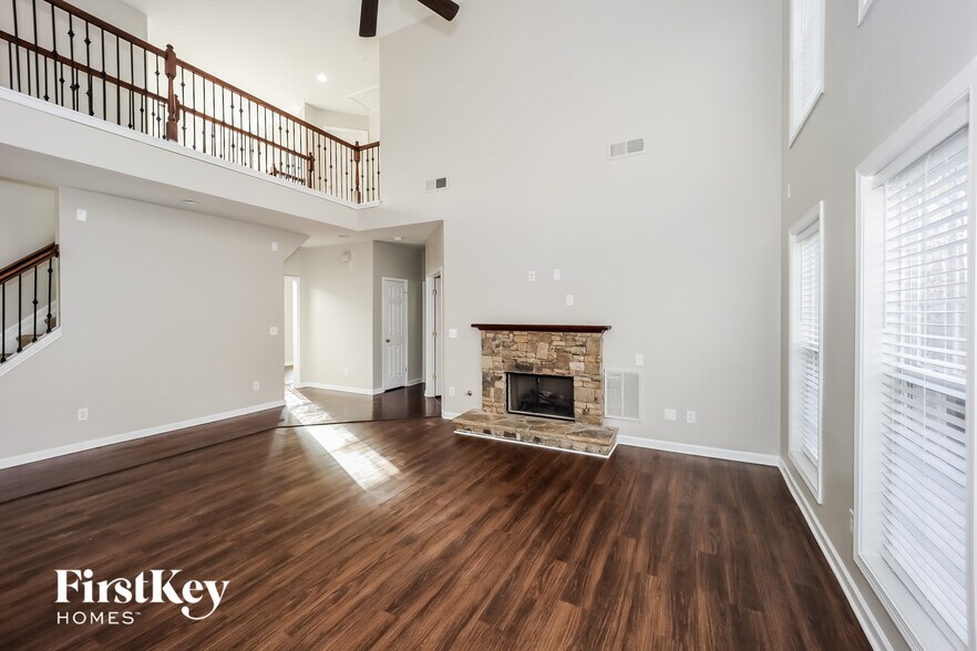 Building Photo - 344 Mistine Ct