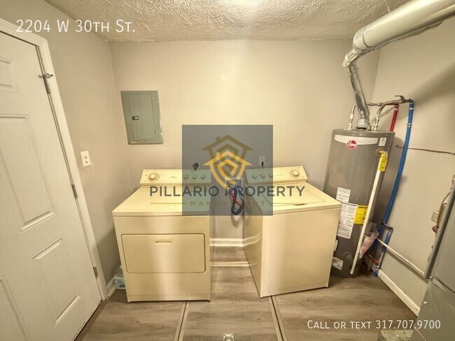 Building Photo - 2204 W 30th St