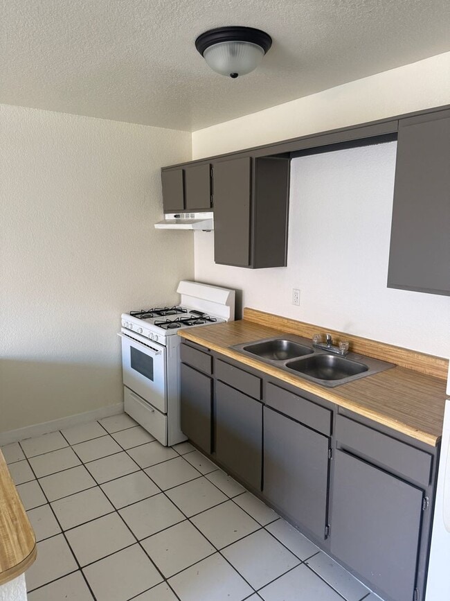 Interior Photo - Agua Caliente Apartments