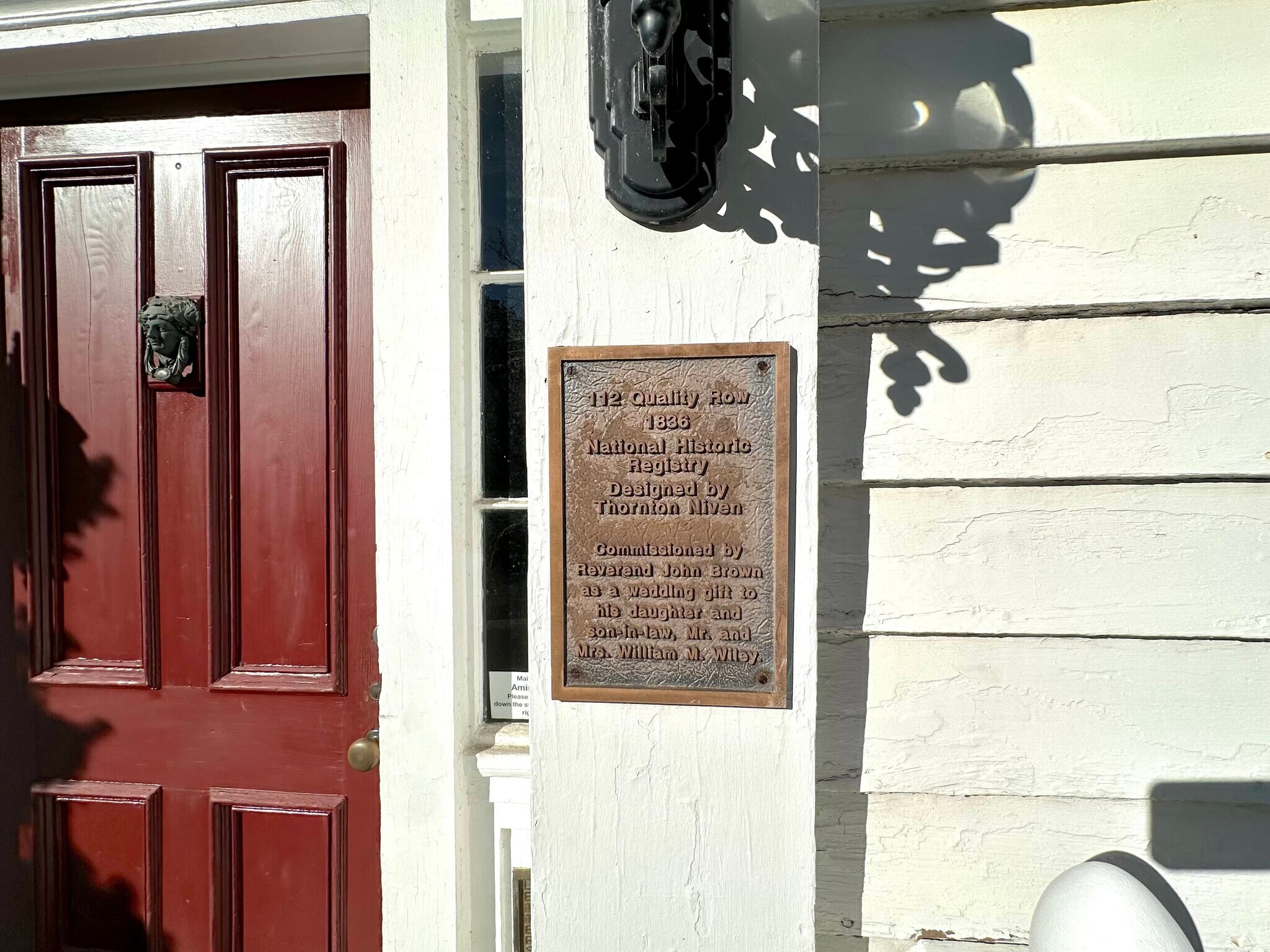 Building Photo - 112 1st St