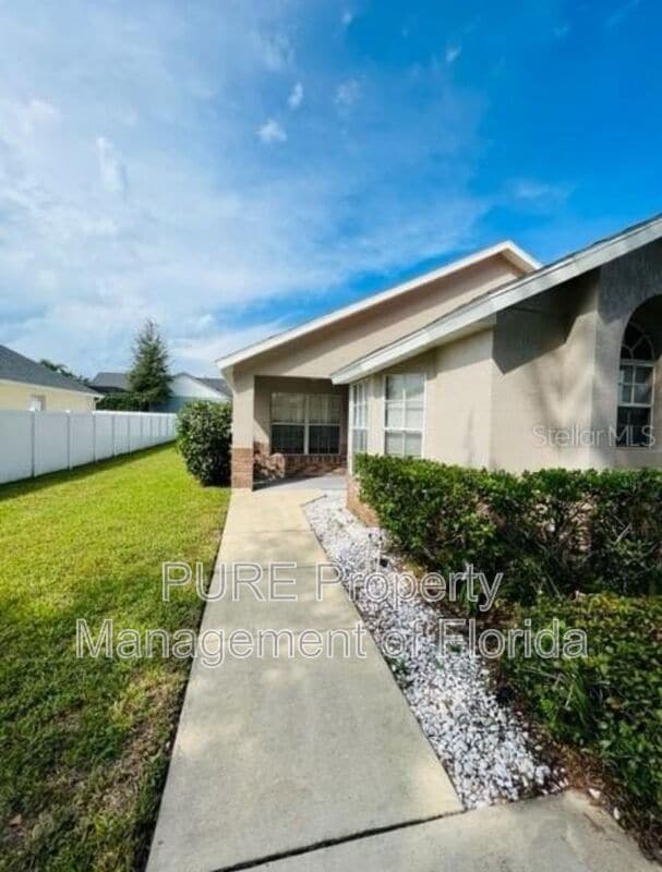 Building Photo - 16225 Egret Hill St