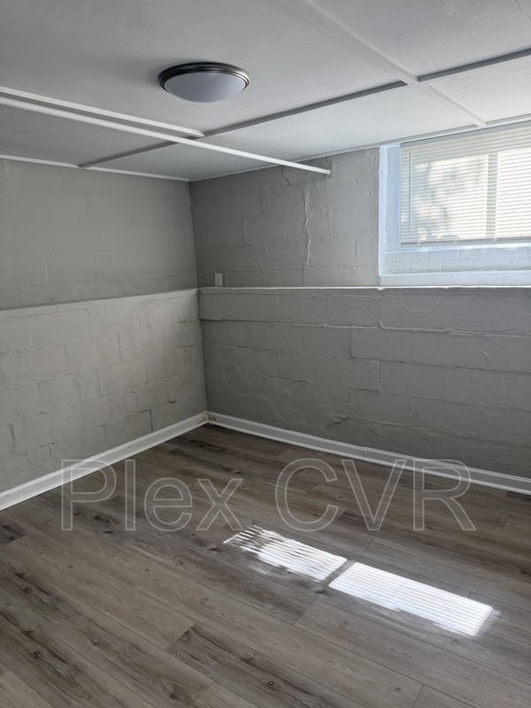 Building Photo - 2879 Grant Rd