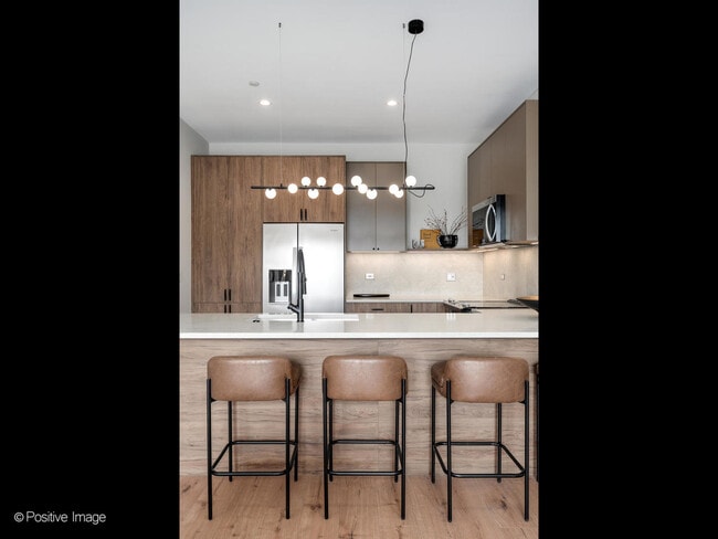 Building Photo - 1257 N Ashland Ave