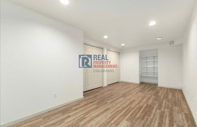 Building Photo - 10010 Irving St