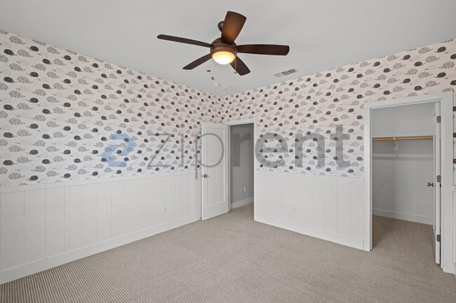 Building Photo - 285 Bear Creek Dr