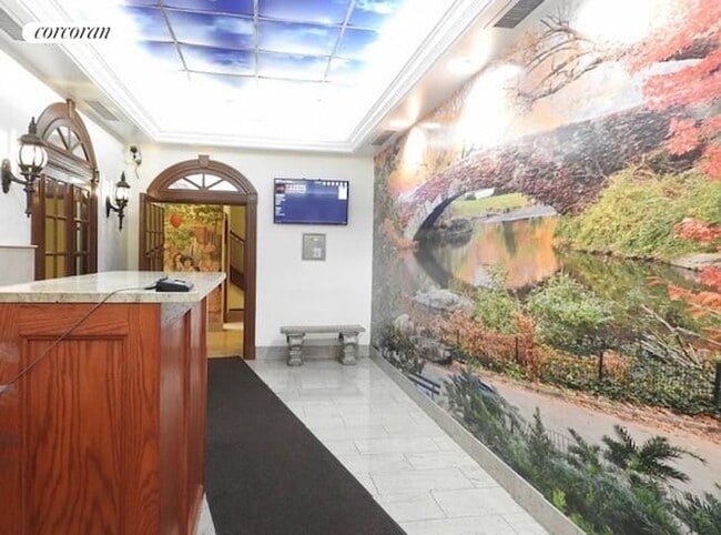 Building Photo - 117 W 58th St