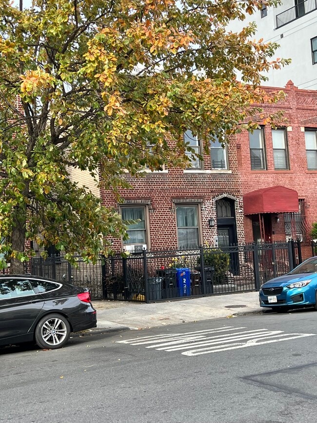 Building Photo - 231 Martense St