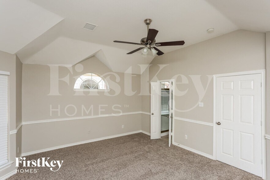 Building Photo - 7701 Brook Meadow Ln
