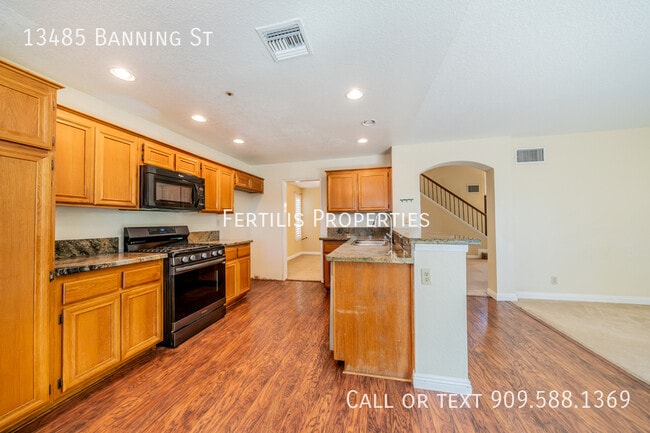 Building Photo - 13485 Banning St