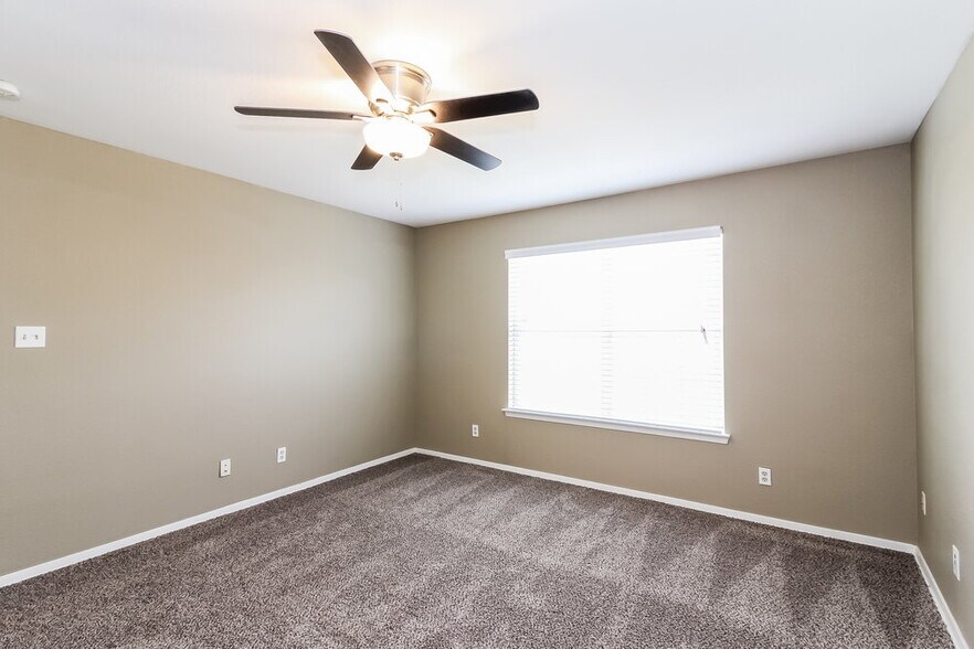 Building Photo - 408 Joyce Way