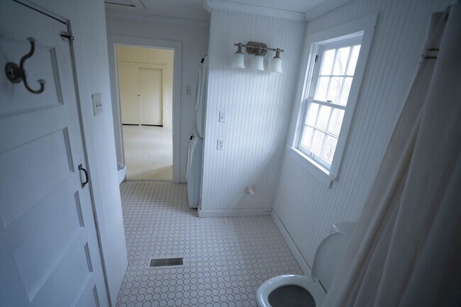 Building Photo - Peaceful Country Rental Near Flint Creek – Gentry, AR