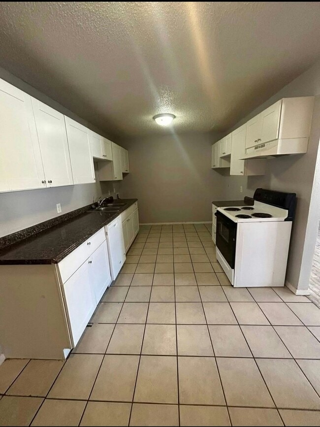 Building Photo - 5604 Brownfield Dr
