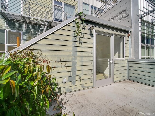Building Photo - 52 Rausch St