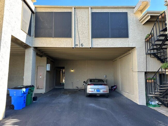Building Photo - 5914 Lago Vista Way